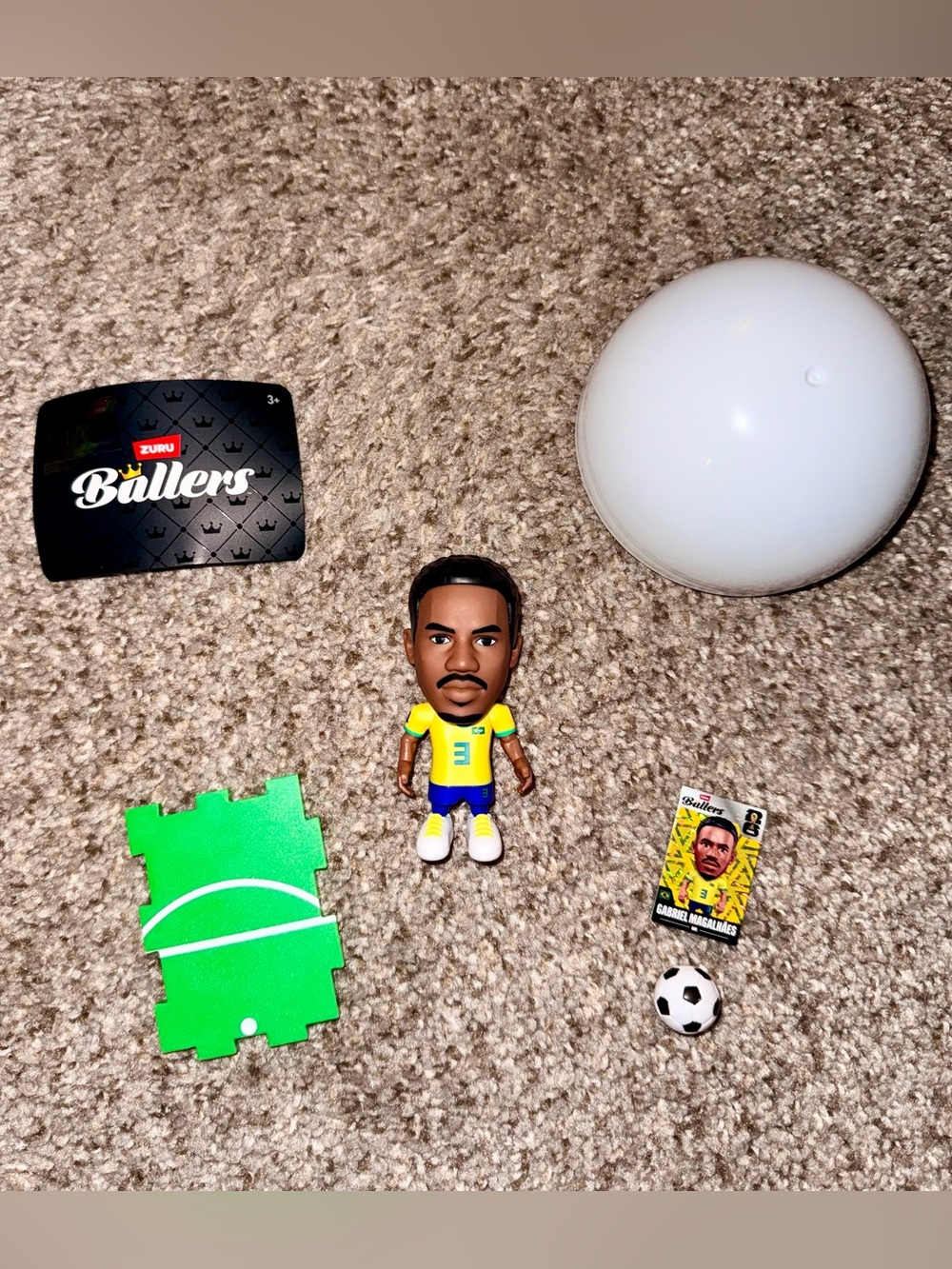 ZURU Ballers FIFA 26 Gabriel Magalhães Brazil #3 Mini Figure Complete